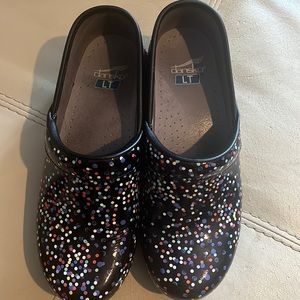 Dansko LT size 39 like new!